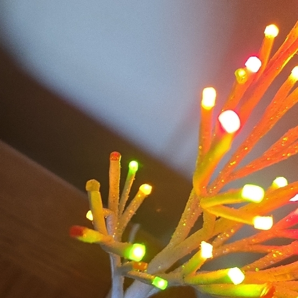 Multicolor LED Decorative Tree Light - Picture 2 of 8